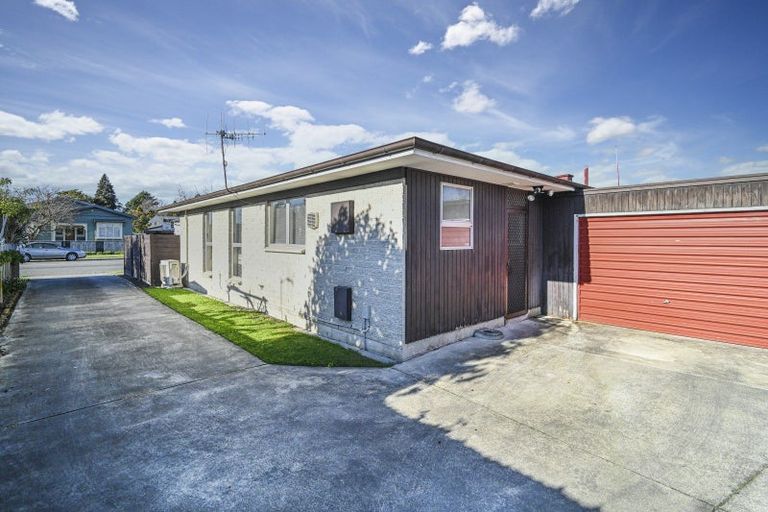 Photo of property in 2/518 Fitzroy Avenue, Hastings, 4122