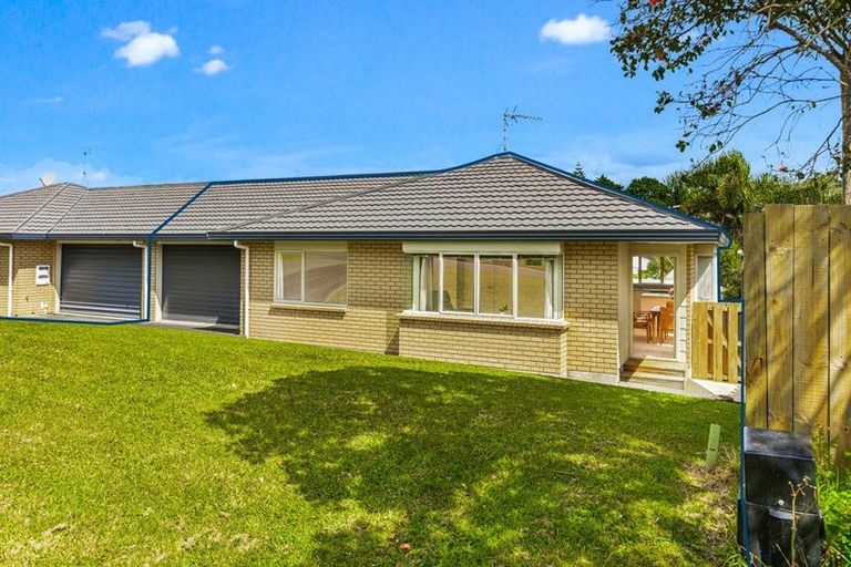 Photo of property in 2/9 Mably Court, Stanmore Bay, Whangaparaoa, 0932