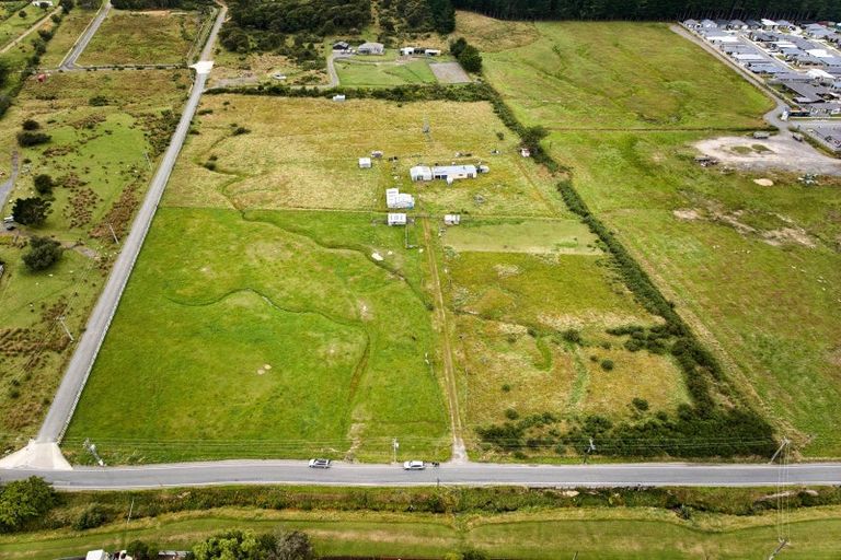 Photo of property in 112 Upper Fitzherbert Road, Wainuiomata, 5373