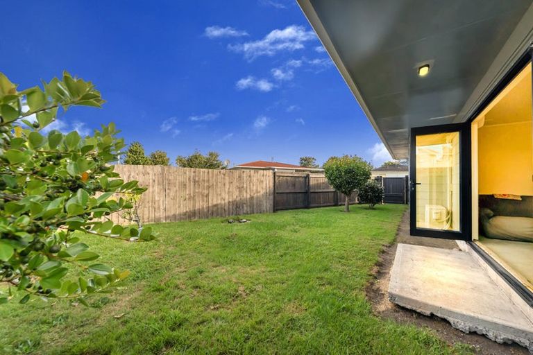Photo of property in 2/48 Tabitha Crescent, Henderson, Auckland, 0612