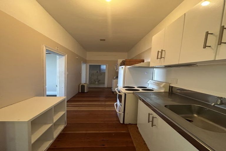 Photo of property in 12 Asquith Terrace, Brooklyn, Wellington, 6021