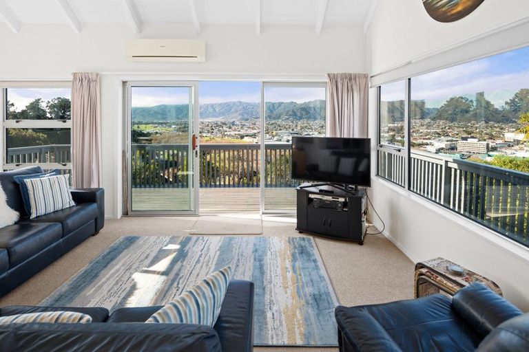 Photo of property in 12b City View Grove, Harbour View, Lower Hutt, 5010