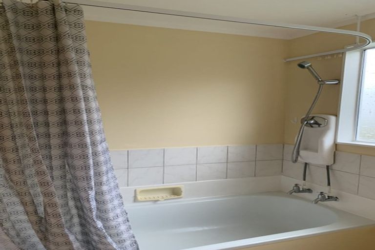 Photo of property in 59b Percy Dyett Drive, Karori, Wellington, 6012