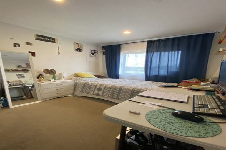 Photo of property in 10/15 Andersons Road, Oteha, Auckland, 0632