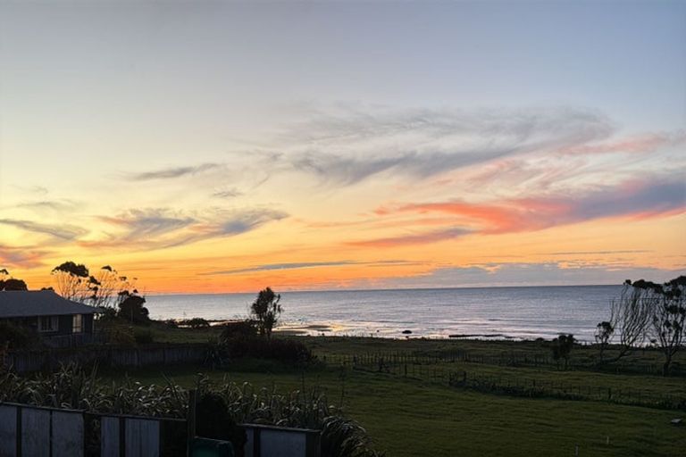 Photo of property in 44 Hume Street, Waitara, 4320