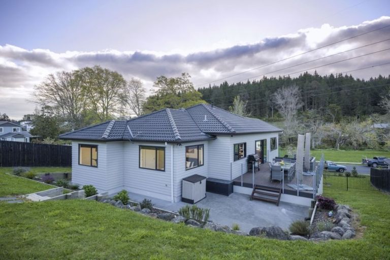 Photo of property in 26 Wautaiti Drive, Riverhead, 0820