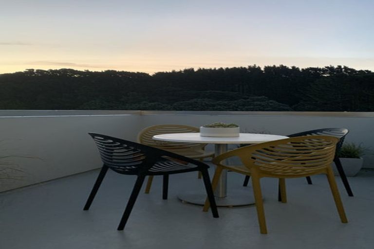 Photo of property in 566n Adelaide Road, Berhampore, Wellington, 6023