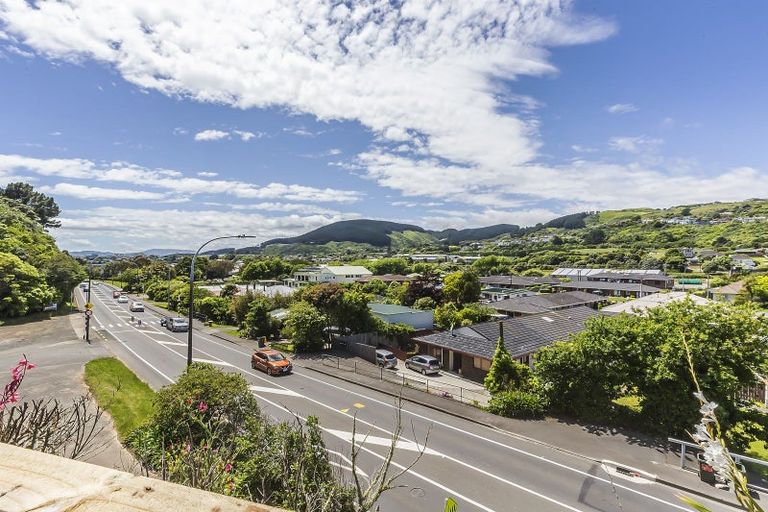 Photo of property in 243 Main Road, Tawa, Wellington, 5028
