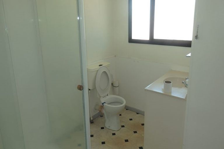 Photo of property in 9/30 Gifford Road, Papatoetoe, Auckland, 2025