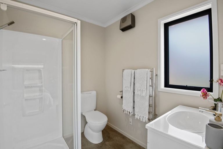 Photo of property in 37 Faringdon Boulevard, Rolleston, 7615