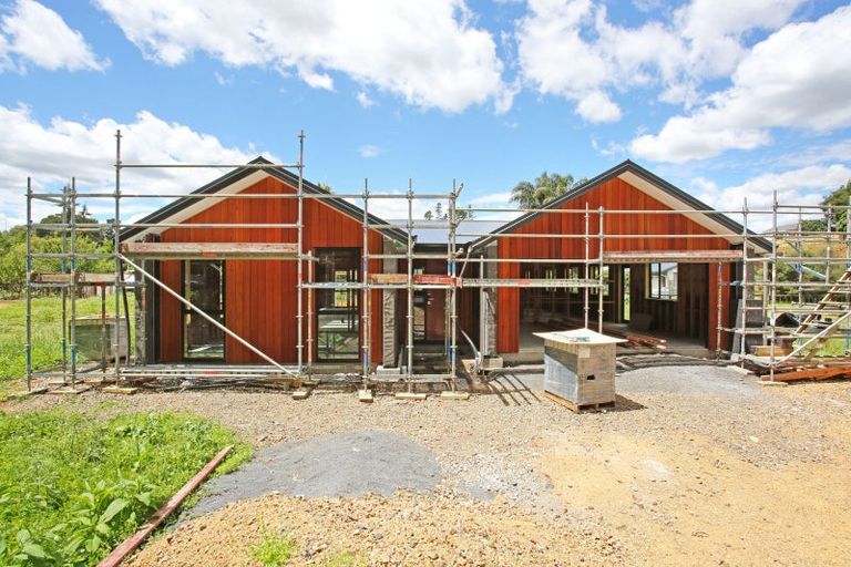 Photo of property in 6 Will Cooper Way, Tuakau, 2121