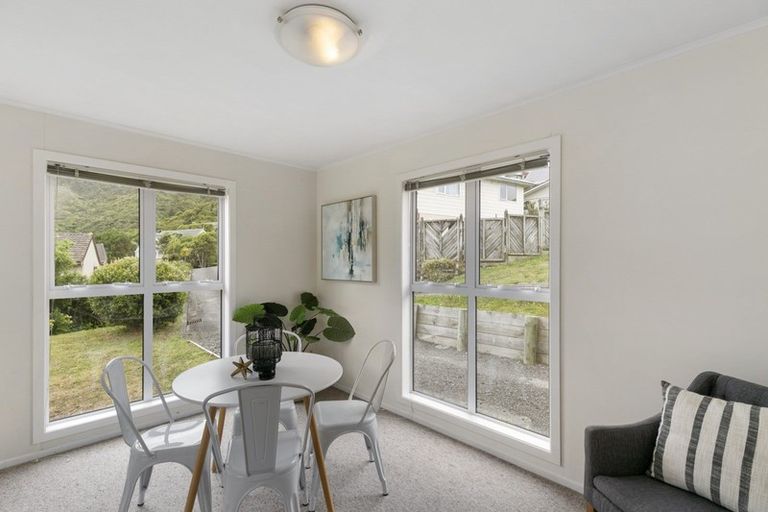 Photo of property in 30 Gaya Grove, Ngaio, Wellington, 6035