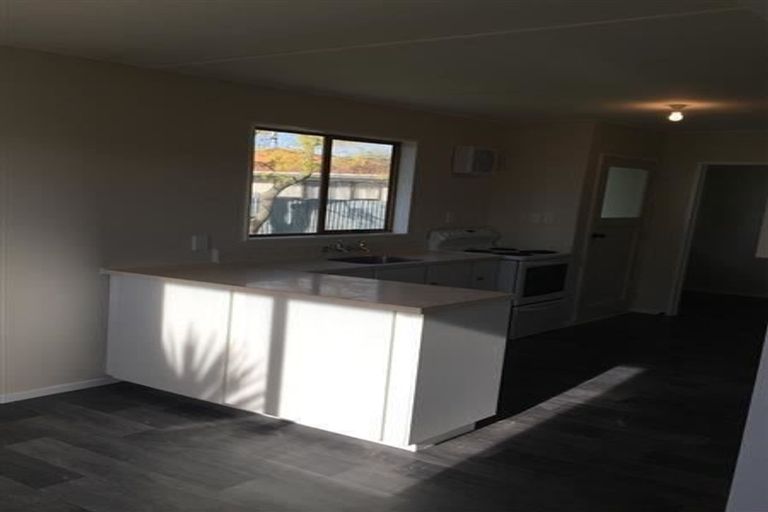 Photo of property in 16 Jeffares Place, Taradale, Napier, 4112