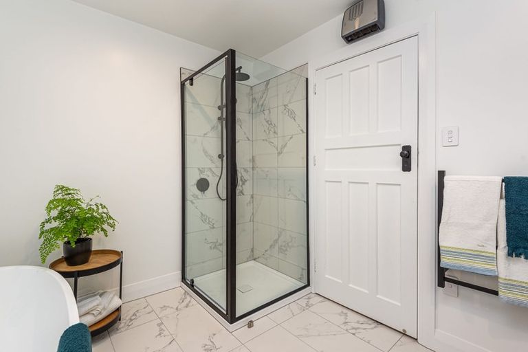 Photo of property in 38 Blighs Road, Strowan, Christchurch, 8052