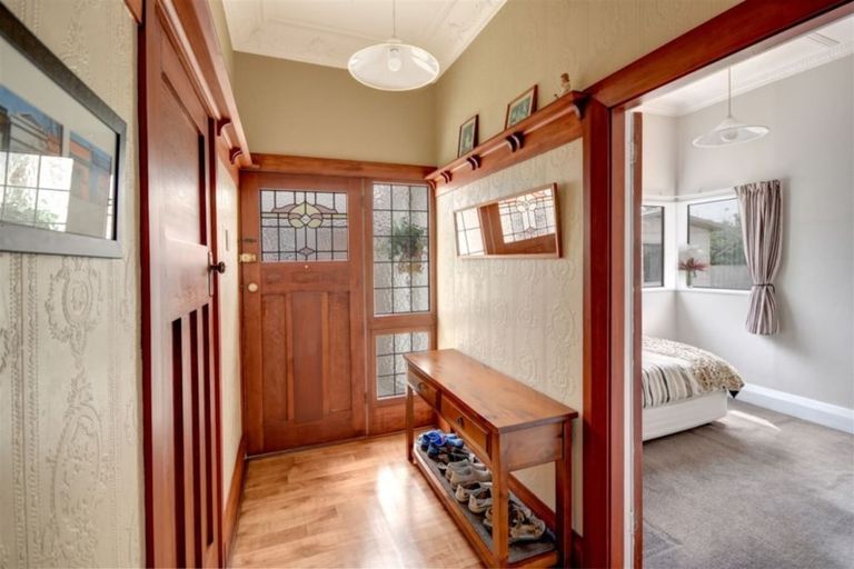 Photo of property in 61 Rutherford Street, Caversham, Dunedin, 9012