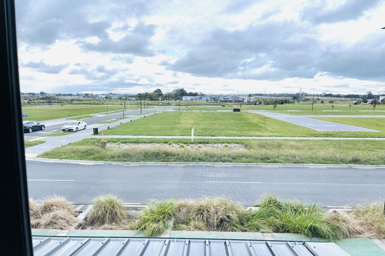 Photo of property in 44 Auranga Drive, Karaka, Papakura, 2113