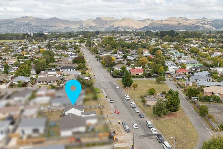 Photo of property in 13 Cuffs Road, Wainoni, Christchurch, 8061