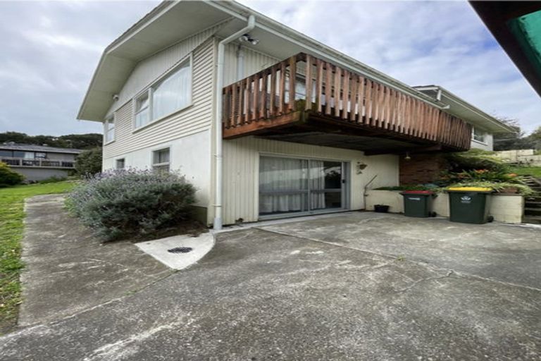Photo of property in 16 Opal Avenue, Pakuranga, Auckland, 2010