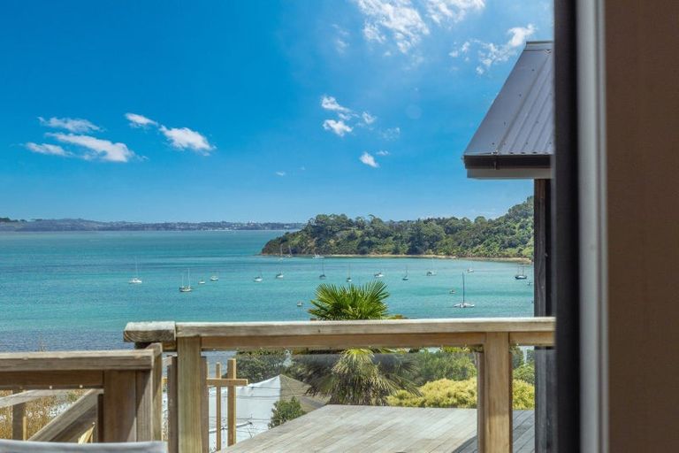 Photo of property in 12 Makora Avenue, Oneroa, Waiheke Island, 1081