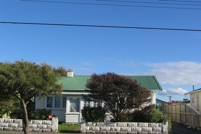 Photo of property in 4 Bouverie Street, Petone, Lower Hutt, 5012