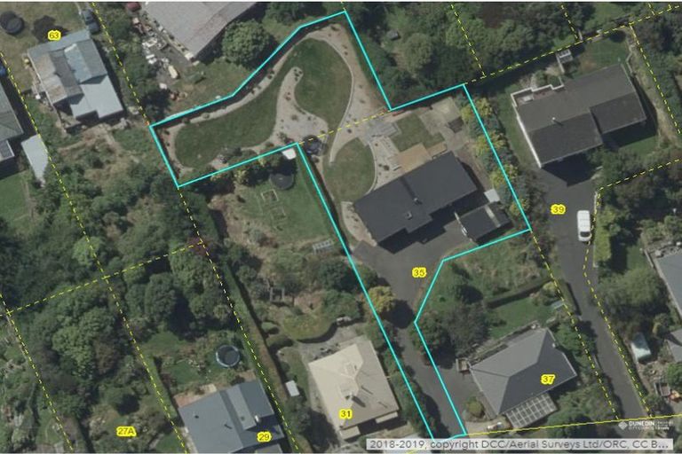 Photo of property in 35 Waikana Street, Broad Bay, Dunedin, 9014