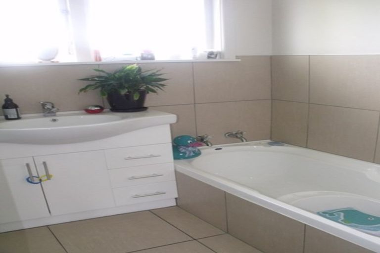 Photo of property in 53 Exeter Crescent, Pirimai, Napier, 4112