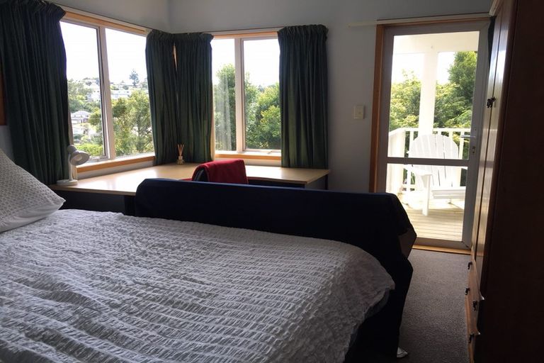 Photo of property in 12 Robin Lane, Browns Bay, Auckland, 0630