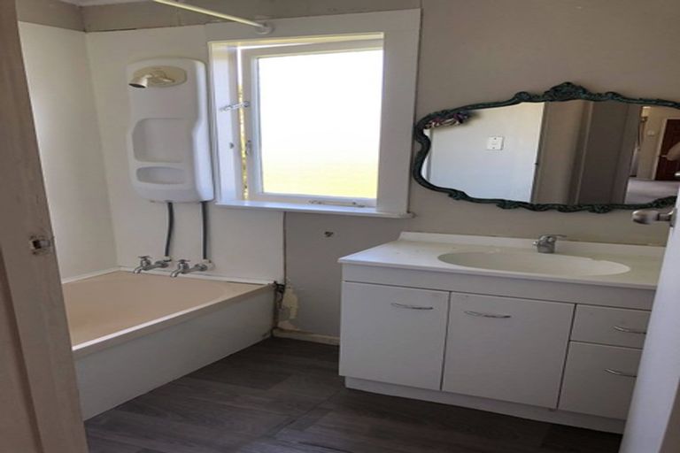 Photo of property in 42 Blackburn Street, Frankton, Hamilton, 3204