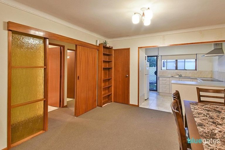 Photo of property in 2/215 Shirley Road, Papatoetoe, Auckland, 2025