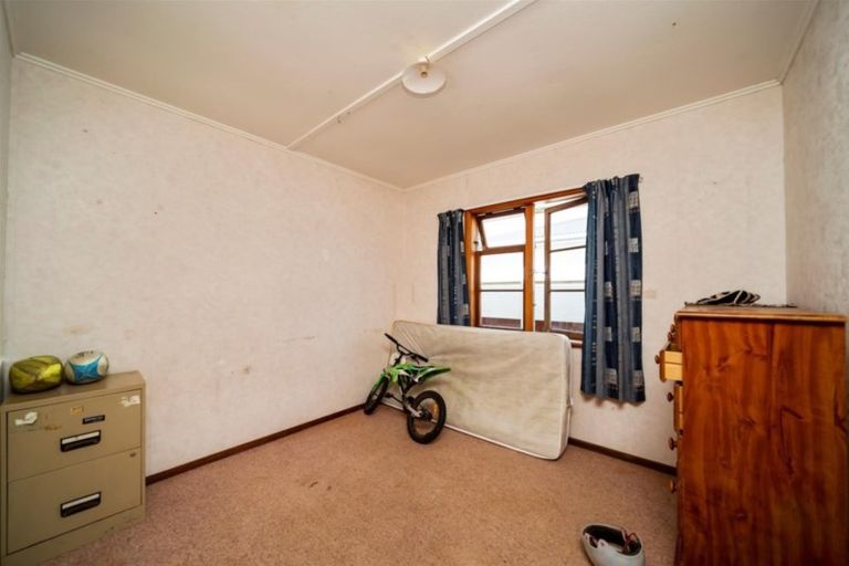 Photo of property in 58 Egmont Street, Hawera, 4610