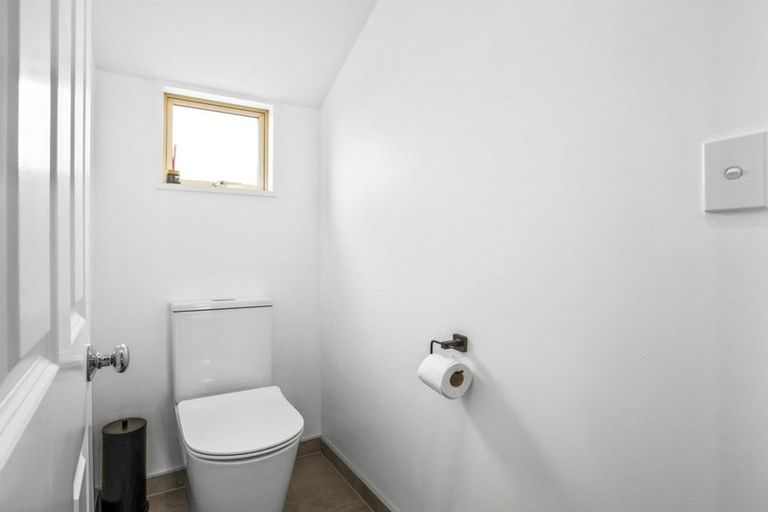 Photo of property in 17 Wisteria Place, Parklands, Christchurch, 8083