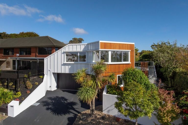 Photo of property in 1 Overdale Drive, Cashmere, Christchurch, 8022