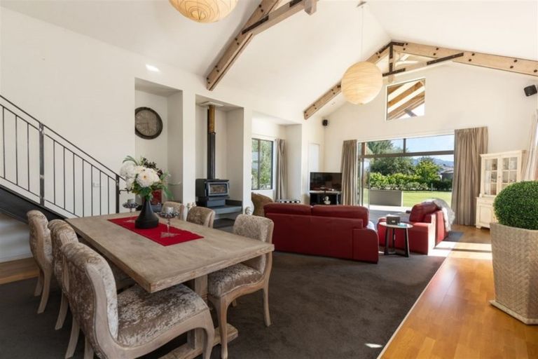 Photo of property in 18 Clan Mac Road, Albert Town, Wanaka, 9382