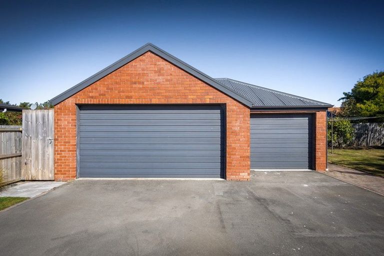 Photo of property in 10 Evatt Street, Bryndwr, Christchurch, 8053
