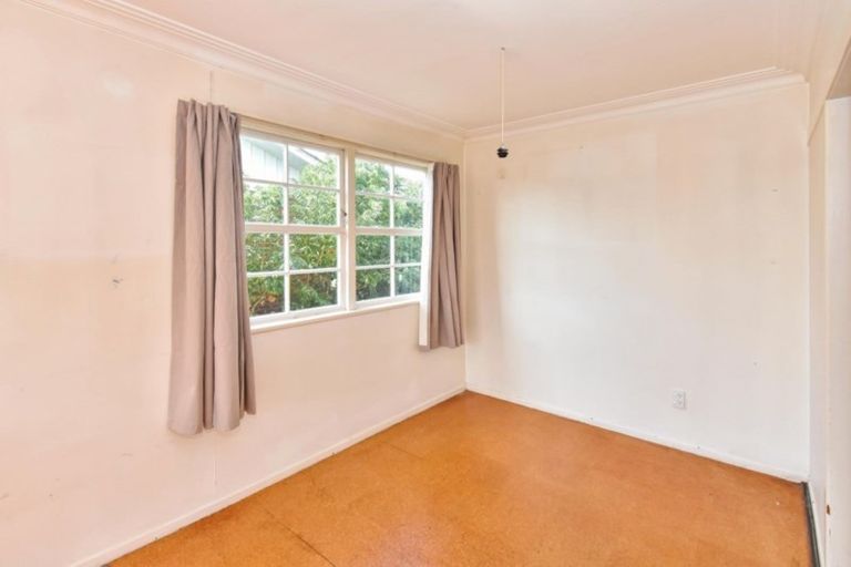 Photo of property in 34 Beeston Crescent, Manurewa, Auckland, 2102