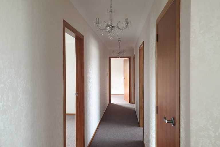 Photo of property in 49 Oxford Street, Tawa, Wellington, 5028