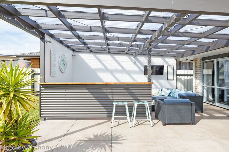 Photo of property in 15 Geraldine Crescent, Cloverlea, Palmerston North, 4412