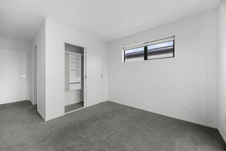 Photo of property in 63 Whare Kauri Road, Papakura, 2110