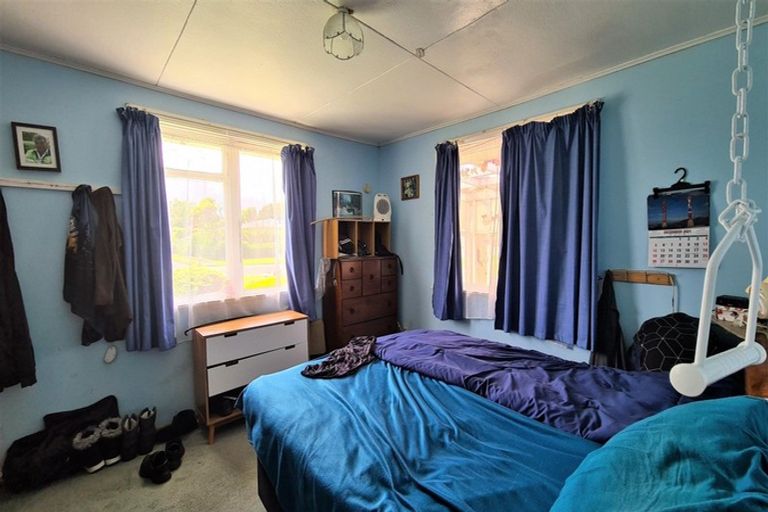 Photo of property in 24 Whitcombe Road, Opunake, 4616