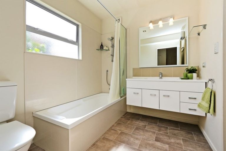 Photo of property in 57 Durham Drive, Havelock North, 4130