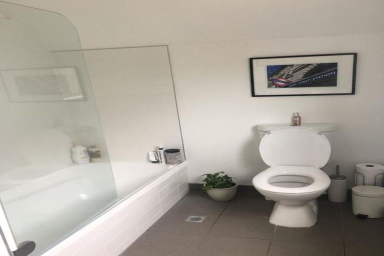 Photo of property in 3/12 Agra Crescent, Khandallah, Wellington, 6035