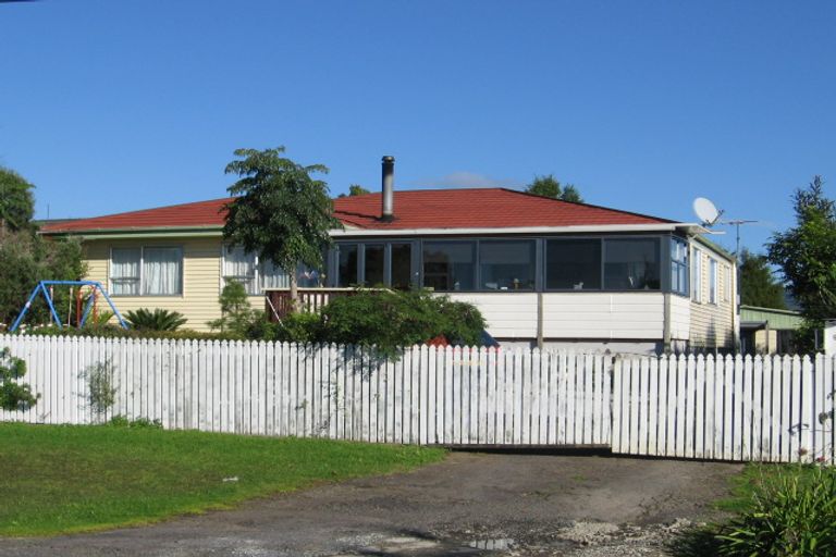 Photo of property in 95 Hetherington Road, Ranui, Auckland, 0612