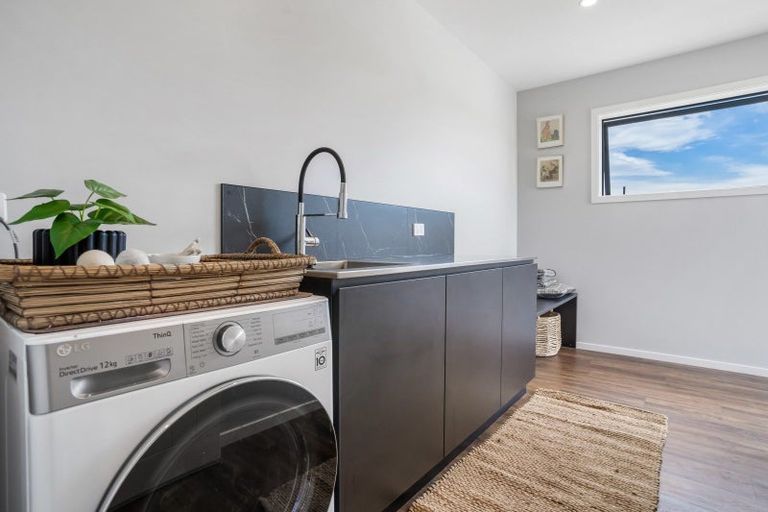 Photo of property in 141 Devereux Road, Winton, 9782