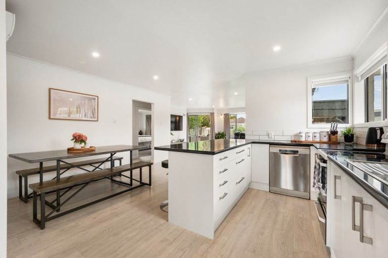 Photo of property in 18 Ashworth Street, Alexandra, 9320