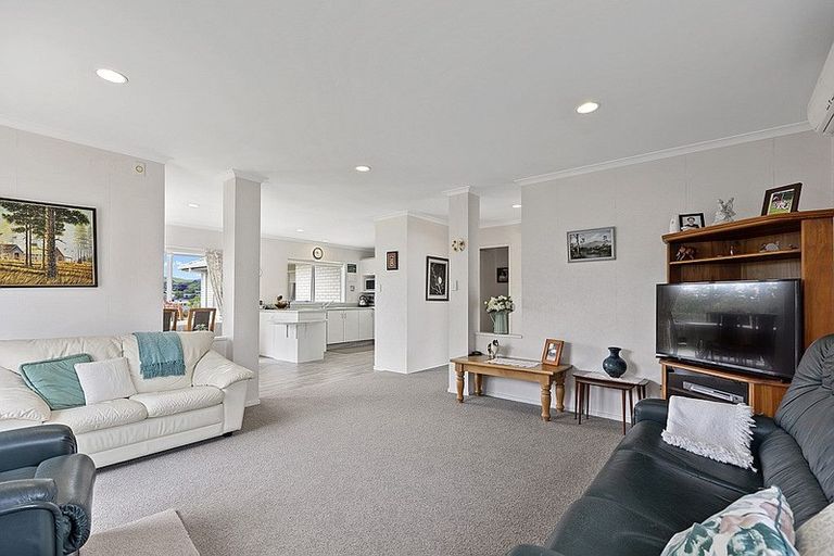 Photo of property in 4 Golden Heights, Hairini, Tauranga, 3112