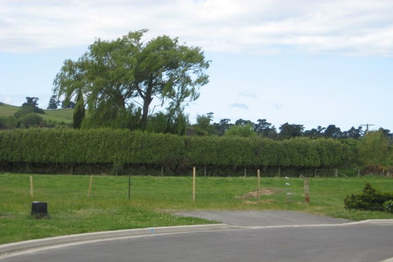 Photo of property in 35 Willowside Place, Amberley, 7410