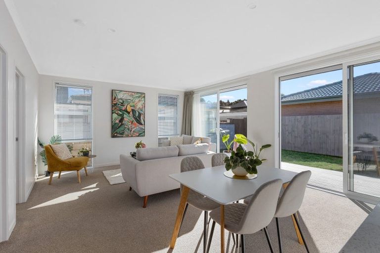 Photo of property in 28a Elizabeth Street, Orewa, 0931