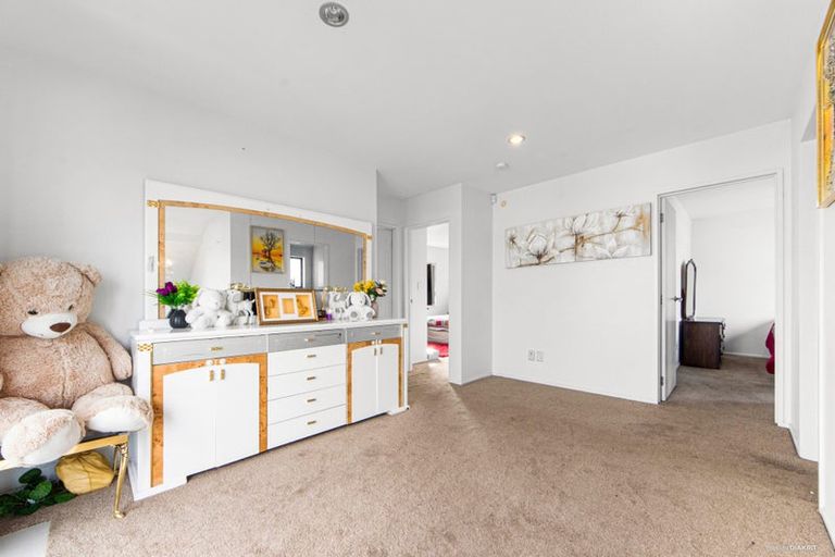 Photo of property in 93 Waitaki Street, Henderson, Auckland, 0612