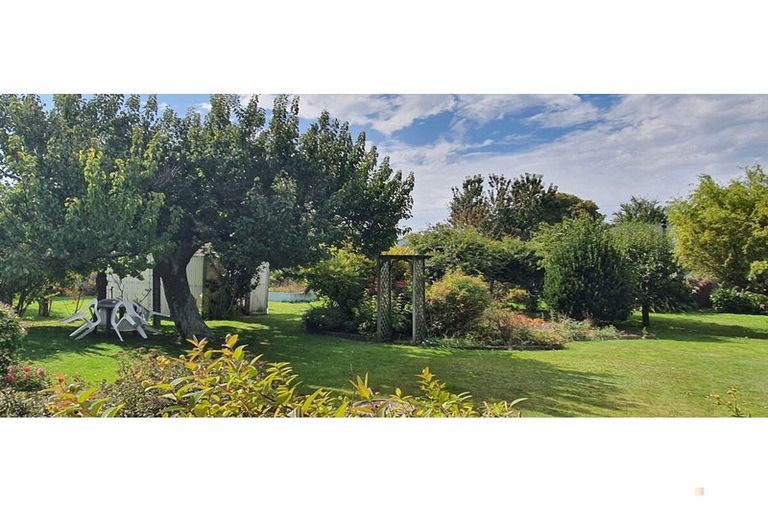 Photo of property in 15 Rugby Street, Waimate, 7924