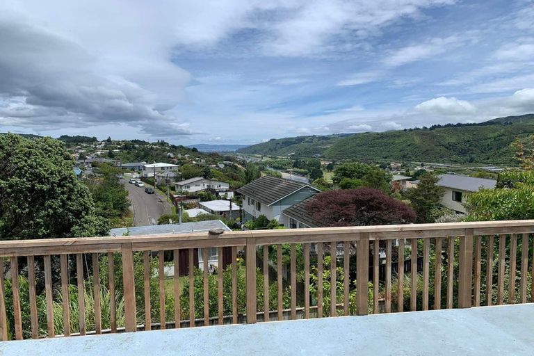Photo of property in 8 Kingsley Street, Stokes Valley, Lower Hutt, 5019